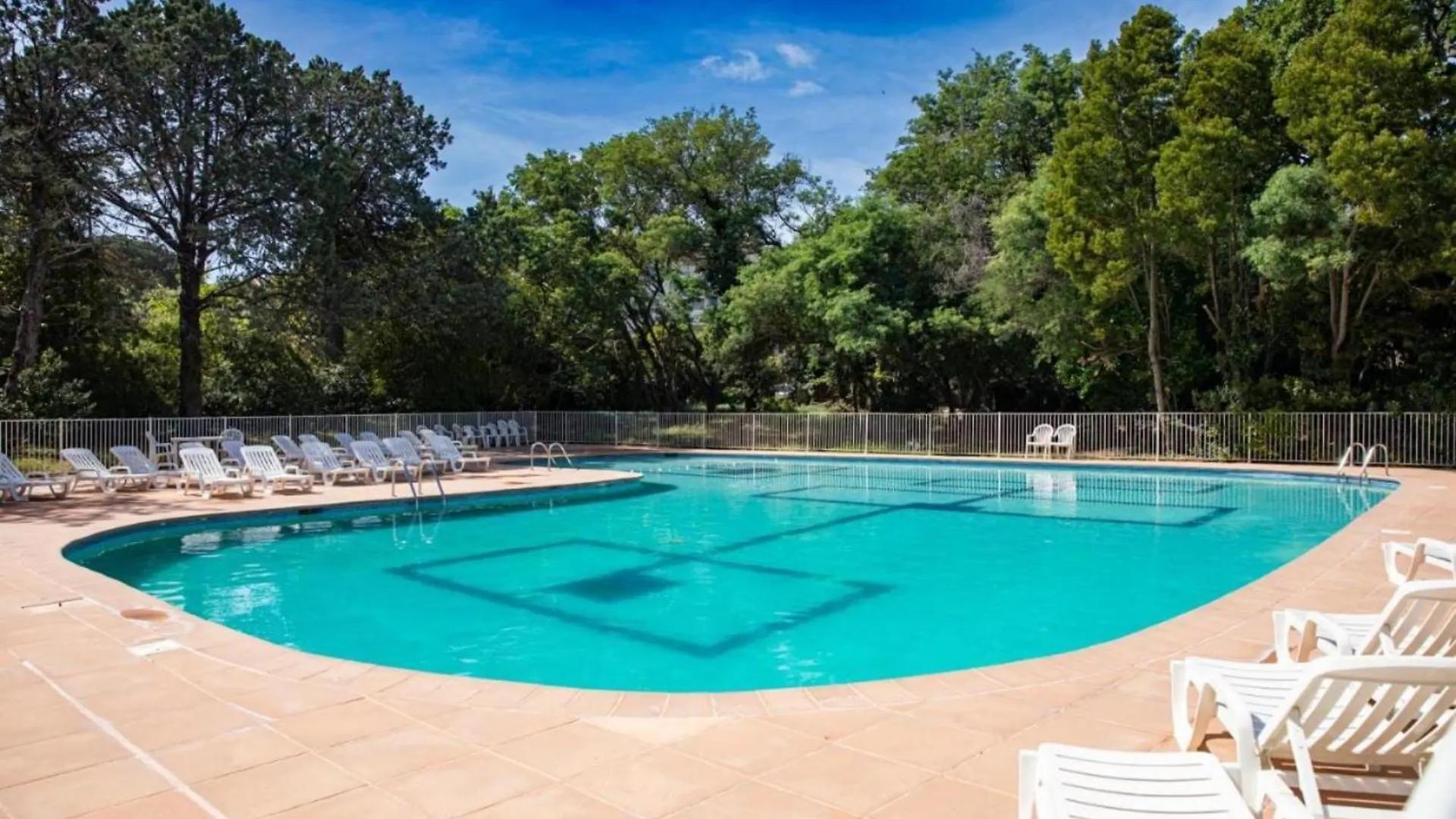 Studio Red Master Saint-Tropez France